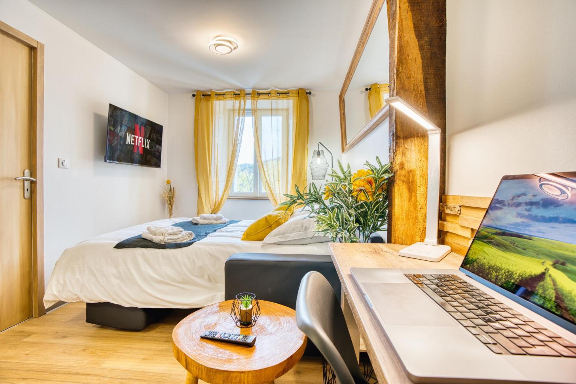 Les Hourtous Netflix Wi-Fi Fibre Terasse 4 Pers Banassac Exterior foto